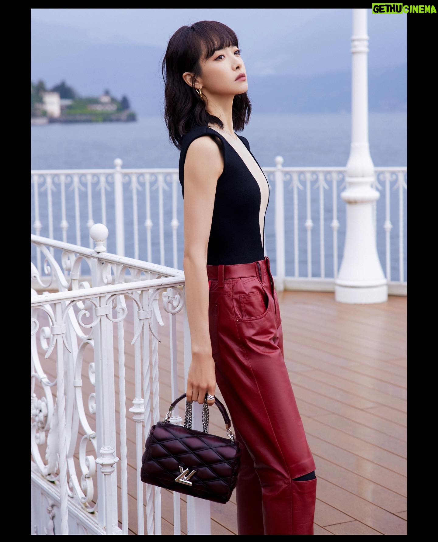 Victoria Song - 221.9K Likes - Thank you for inviting me.❤️ This collection is very exciting.
#LVCRUISE24
@Louisvuitton
#Louisvuitton