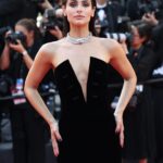 Renata Notni Instagram - Que orgullo estar aquí representando a México de la mano de mi familia @lorealparis 
Gracias por invitarme a vivir esta noche mágica rodeada de mujeres que me inspiran y admiro tanto. #lorealpariscannes 
#Lightsonwomen #Worthit #Cannes2023
#Cannesfilmfestival
@bulgari @giorgioarmani @_freddyalonso