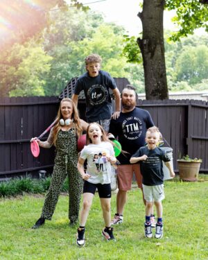 Maci Bookout Instagram - We have very exciting news coming your way soon!!! 🤪

📸 @alanataylorphotography 
💜 @gabriellabordomakeup 💄
💜 @shainaramseyhmu 
💜 @hair.darcy 

#thingsthatmatter #howwasyourweekend 
#missjaydecarter #mrmaverick #bennybaby 

- no we aren’t pregnant -