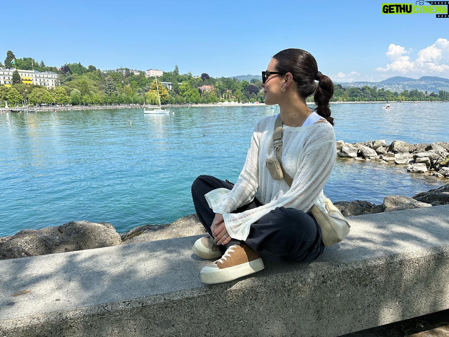 Sheryl Rubio Instagram - 48 horas en Suiza (Lausanne|Bern|Thun|kandersteg) ✨🫶🏻 uno de los lugares más hermosos que he visitado en la vida. Un país que estaba en mi checklist y por fin pude conocer. Ver a una vieja amiga del colegio, conocer la ciudad en la que vive y visitar otras ciudad y lugares mágicos. QUE INCREÍBLE EXPERIENCIA… ¿saben cuál es mi siguiente destino?