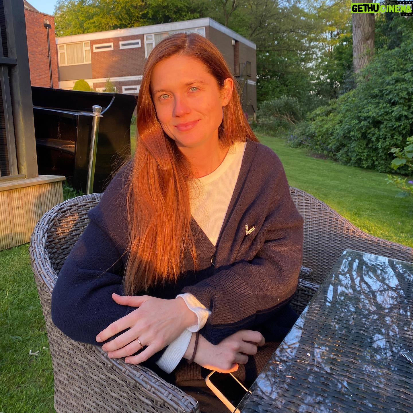 Bonnie Wright - 211K Likes - England in May 🤍 and yes the last slide is a non-alcoholic peroni 🍻