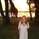 Kinsey Wolanski Instagram - Made some friends🦒