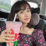 Victoria Song Instagram – 夏天还得是西瓜🍉
#watermelon 
#summer