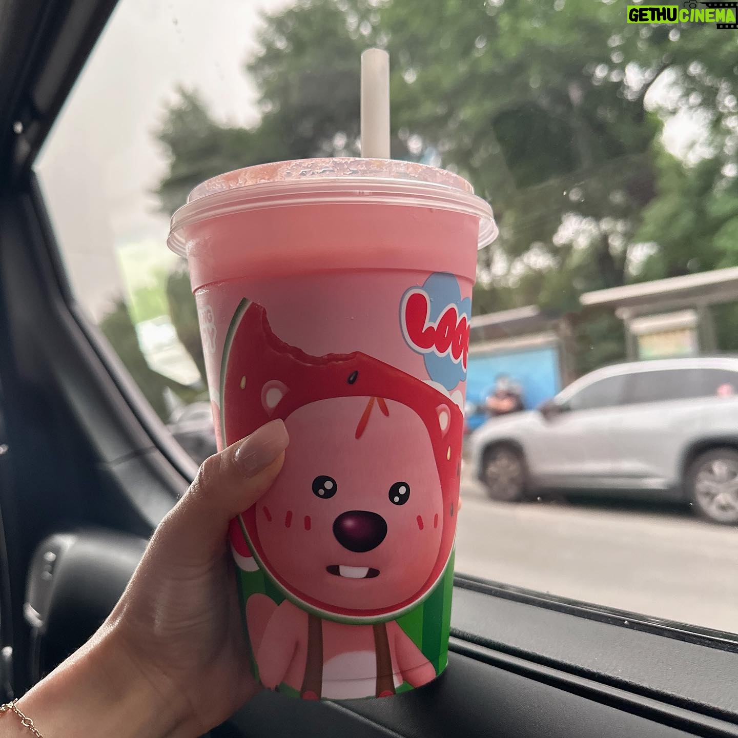 Victoria Song - 122.5K Likes - 夏天还得是西瓜🍉
#watermelon
#summer
