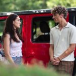Lola Tung Instagram - here’s a little first look at season 2!! @thesummeriturnedpretty 🌹