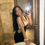 Valkyrae Instagram - Philippines🇵🇭🎉 if you see me say hi!!!!