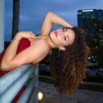 Sofie Dossi Instagram - fun night❤️