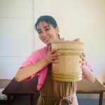 Asami Mizukawa Instagram - @ellegourmetjp で『水川発酵食道』というわたしの連載が始まりました👏

私自身も暮らしに取り入れている発酵食ですが、発酵への興味は尽きません🔍興味は増すばかり🔎✨
連載を読んでくださる皆様と一緒に発酵という日本の食と文化に触れて学びを深めましょ！

自分の身体に興味をもち、学び、貢献すると心も精神も整うと思うのです。
身体と心は繋がってる🧘🏻‍♀️♾❤️

『水川発酵食道』是非よろしくお願いします🌏