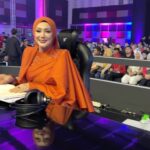 Erra Fazira Instagram - Salam Sabtu semua! Abg ada ni jadi juri bersama ratu Malaysia @awesometvmalaysia 

Wearing One and only @lordstailor 

#miconselebriti