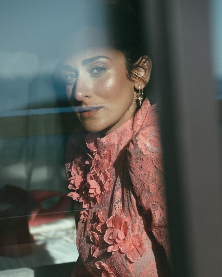 Amina Khalil Instagram - ‘Living in a state of gratitude is the gateway to grace’ - Arianna Huffington 

And I am so grateful to God for the littlest of blessings.. 
Reminding everyone to take a minute to breathe, to look up at the stars and say
‎ الحمد لله 🪷✨ 

Photography by the incredible human that is @a_zaatar 
Makeup by my sweetheart and cheerleader @nohaezzeldinmua 
Styling by the man who can manage deliveries over continents @mohamedashraff 
And this gorgeous dress: @zimmermann via @netaporter 

I am grateful for all of you, and everything in between 🤍