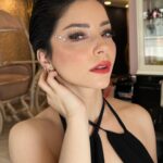 Merve Boluğur Instagram - Herkes kendine gelsin🔪🔪🔪 @reeder.tr
