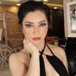 Merve Boluğur Instagram - Herkes kendine gelsin🔪🔪🔪 @reeder.tr