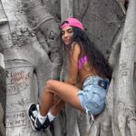 Jessie Reyez Instagram - Happy Father’s Day to mi papi ❤️ One of the main reasons I move without a fuck to give lol 👑 he’s got a gram but he don’t really be on it like that so leave ur messages and I’ll show em after k bi @shamelesspapi