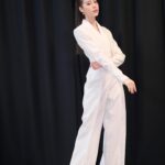 Esther Supreeleela Instagram - Thank you🤍 @janean @applebehappy @powerthanat 
#oneสนั่นจอ#onenightstandคืนเปลี่ยนชีวิต 

🥼@canitt_official 
💍 @bulgari 
👠 @jimmychoo @alist.co.th