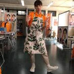 Riisa Naka Instagram - ついに明日‼️
6月22日「離婚しようよ」
公開です🔥💔🥹✨🫶🏻

やっとやっとみんなに見てもらえるから嬉しいよ🥰

相変わらず、今回もオフショットゼロ女優だったから
スタッフさん達にいただいた「繋がり写真」を載せておきます😂🤳💥

繋がり写真とは
別日にその日に撮ったシーンの続きを撮ることがあるから、髪型やメイク、衣装や持ち物などがちゃんと同じようになっているかをスタッフさん達が確認するためのまじで身内な写真です😂🫰🏻

繋がり写真って確認するためだけだから無の棒立ちでいいのに
私はいつも謎にピースしたり変な表情しちゃってなんかの記念写真みたいになるのいつまでたってもやめられない😇😂🤣😅🫰🏻

#離婚しようよ
#letsgetdivorced 
#netflix 
#netflixjapan 

@netflixjp