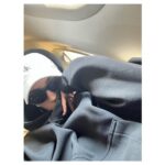 Claudia Salas Instagram - Parte 2. 
Al punto “B”.
El sitio, por mucho que sea sitio, sin la compañía; mal.
🩵