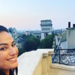 Hend Sabry Instagram - Parisian #Sunsets #throwback #throwbackthursday 🌅🌇