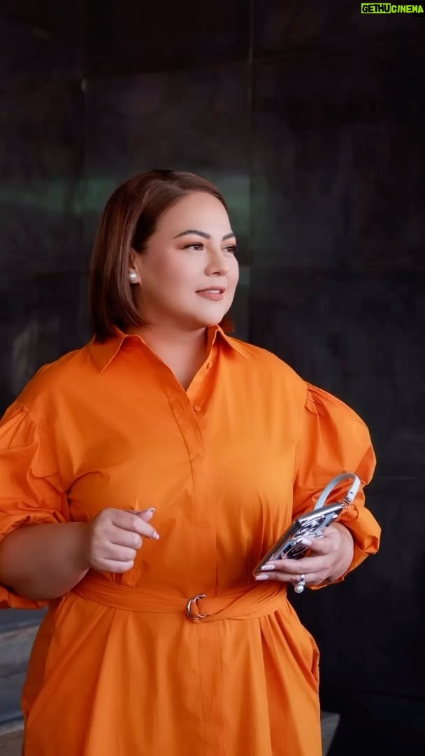 Karla Estrada Instagram - My @carolinaherrera collections.🌹