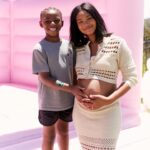 Chanel Iman Instagram – Our Baby Shower to celebrate baby girl who’s on her way 👼🏽🎀🎈