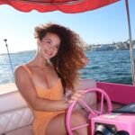 Sofie Dossi Instagram – cheers to a great bday weekend 🎉 
@eboatsrental #visionelectricboatsrental