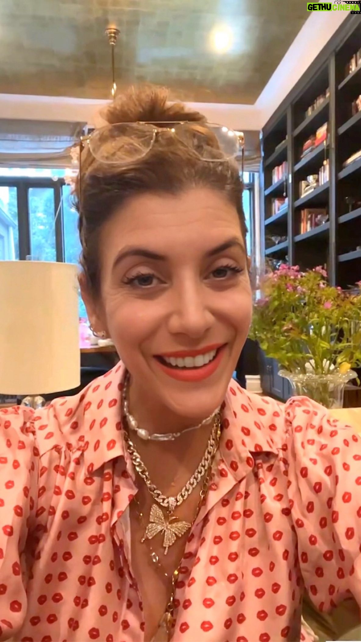 Kate Walsh Instagram - I truly wouldn’t be who I am today without all my friends & family in the LGBTQIA community, so to keep the #PrideMonth celebrations going I’d love to share an incredible organization with u! @Young_Women_Free strives to provide a safe and uplifting environment for young female and Trans youth of all genders in California that have experienced levels of poverty, juvenile legal and foster care systems 🏳️🌈🏳️⚧️
Give their page a follow and check out their website at YoungWomenFree.org at the link in my bio to learn how you can support 💕💪 #Pride