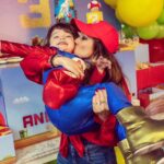 Sherlyn Instagram - No somos muchos pero esta pequeña familia tiene amor para encender galaxias enteras! Siempre @andrenuestrobebe estamos amándote con todo el corazón