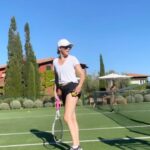 Elizabeth Banks Instagram - Wimbledon is happening. I love it. This week I played a little tennis on a grass court for the first time. That’s the closest I’ve ever been to Wimbledon.