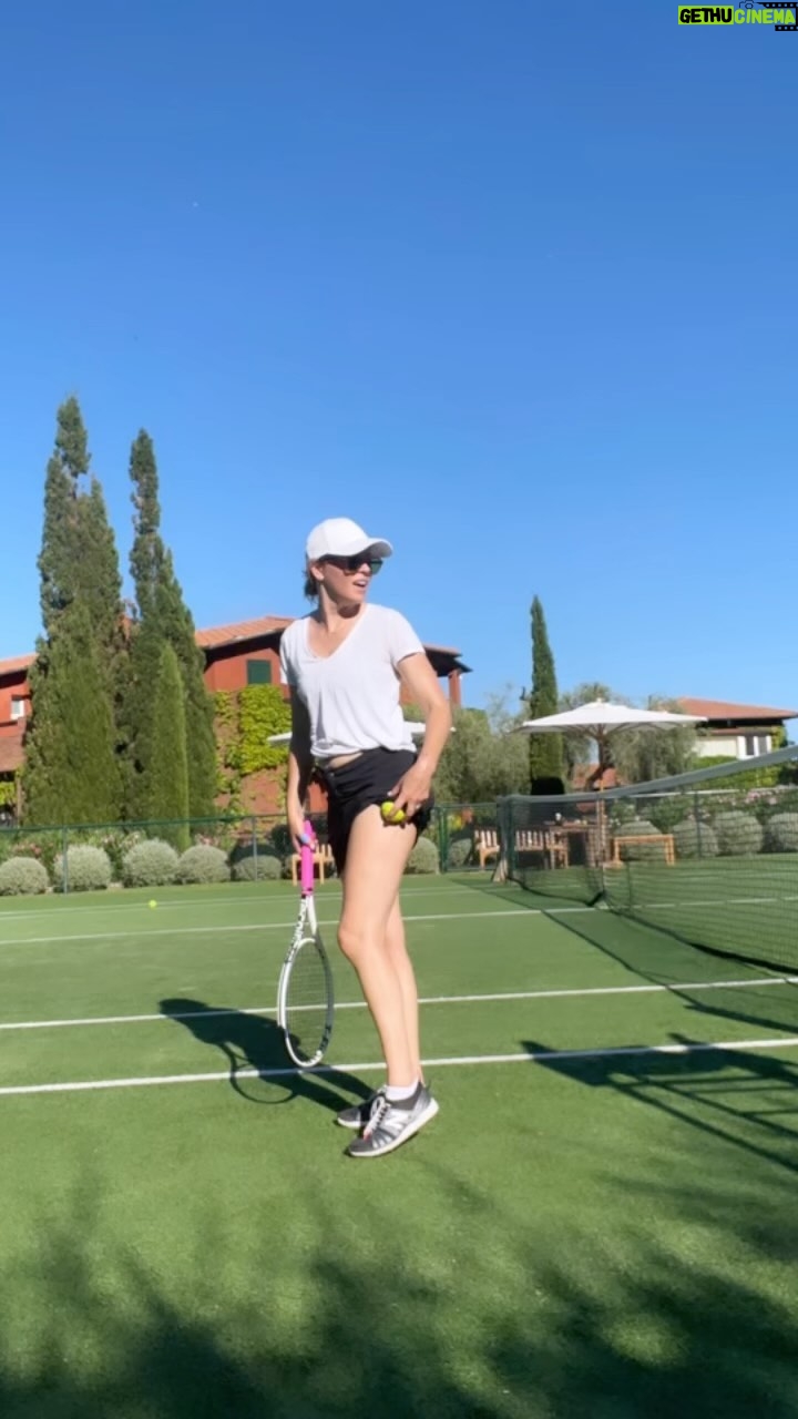 Elizabeth Banks Instagram - Wimbledon is happening. I love it. This week I played a little tennis on a grass court for the first time. That’s the closest I’ve ever been to Wimbledon.