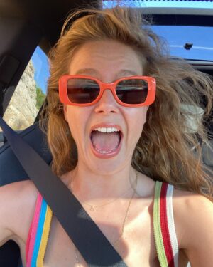 Burcu Biricik Instagram - Barbaramla yollardayız (manken olan 🤓) 🤘✨