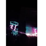 Claudia Salas Instagram - Llevo en el norte tres días en mitad de una montaña rodeada de música en directo y amigos: el plan. Planazo.

Nos ha llovido, ha salido el sol, hemos bailado, me he reído (posiblemente) más de lo que me he reído en lo que va de año.

Lasai (calma); basoa (bosque). Tal cual.
>100beatsxmin.

El sistema de sonido del bbk es otra película.
La energía que hay en el bbk es otra película.
Lo feliz que hemos sido en el bbk es otra película.

Gracias @beefeatergin_es por regalarnos una de las experiencias del año sin duda.
Disfruta de un consumo responsable. 40°

#beefeatergin 
#ad