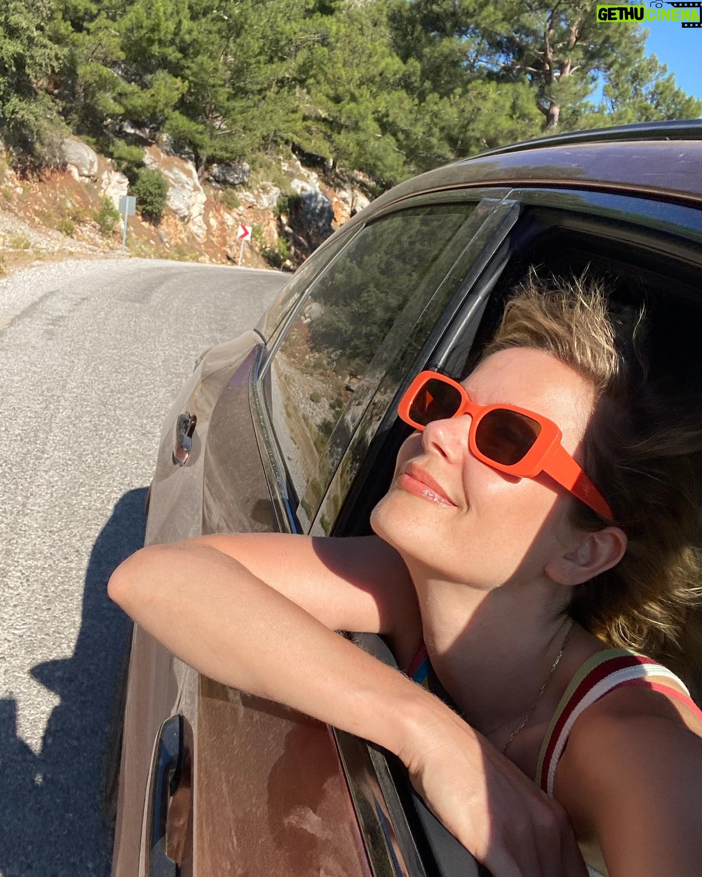 Burcu Biricik - 253.5K Likes - Barbaramla yollardayΔ±z (manken olan π€) π€β¨