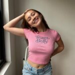 Lola Tung Instagram - Team Belly this summer, and for always!! Now you have the chance to win a trip to your Cousins Beach from @americaneagle! Head to their page to find out more 👀

@americaneagle #AEPartner #AESweeps #AEjeans