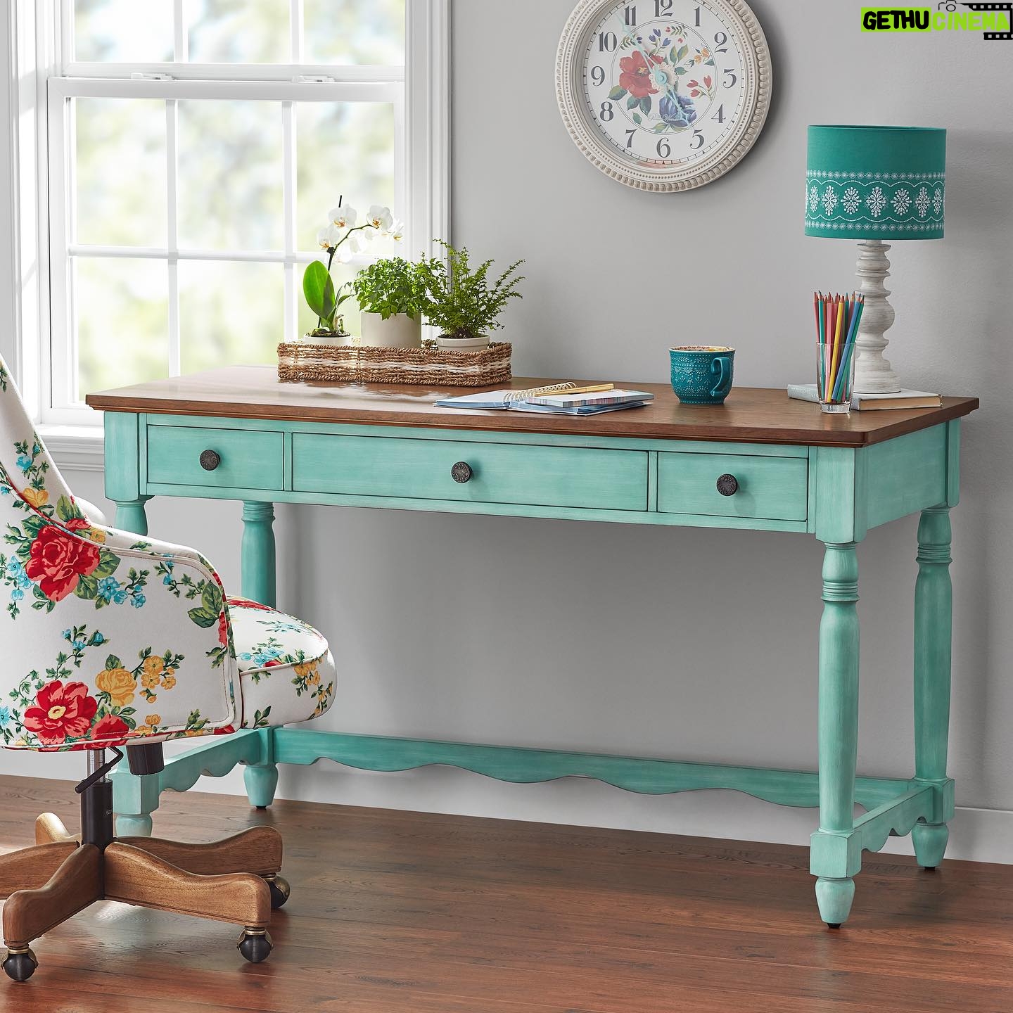 Ree Drummond Instagram - As promised…new PW furniture, this time for your living room and home office! 😍 Everything is just beautiful and simple and lovely. Best of all, it all passes Ladd’s wobble test! 🛠️ Quality is truly fantastic! Special shout-out to the office chairs. Oh…my…heavens. Guaranteed to make you more productive! 😊 All the new pieces are in the link in my bio!
