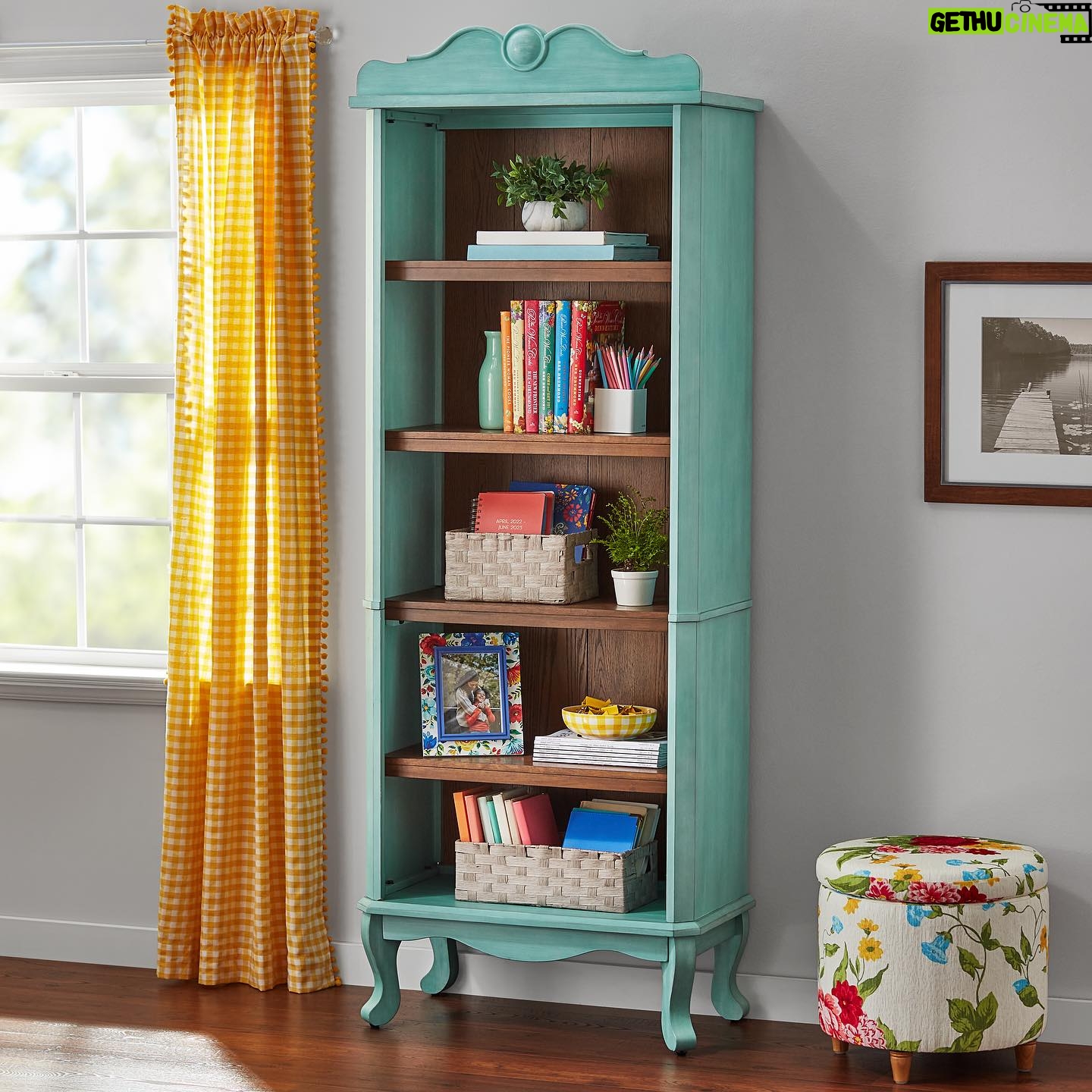 Ree Drummond Instagram - As promised…new PW furniture, this time for your living room and home office! 😍 Everything is just beautiful and simple and lovely. Best of all, it all passes Ladd’s wobble test! 🛠️ Quality is truly fantastic! Special shout-out to the office chairs. Oh…my…heavens. Guaranteed to make you more productive! 😊 All the new pieces are in the link in my bio!
