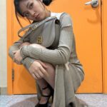 BIBI Instagram - 🧡🤎 #FendiFW23 #ad