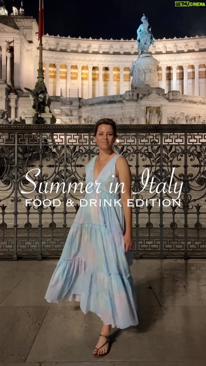 Elizabeth Banks Instagram - The spritzes get bigger the more you watch..