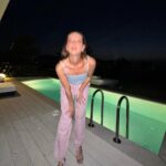İrem Helvacıoğlu Instagram - çok net ,görmek istersen 🎟️