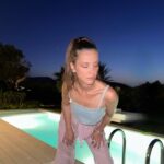 İrem Helvacıoğlu Instagram - çok net ,görmek istersen 🎟️