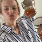 Angèle Instagram – 🍯🍯🍯🍯🍯