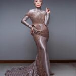 Erra Fazira Instagram - Primadona Erra Fazira 🤍
@errafazira 
📸 @blackpepperproductionmy 
.
Makeup by @makeupbydeqsha 
.
Hijab Styled @norakhartikaardi 
.
Styled by @abushaefhamza 
.
Dress by @fredacreation.fdc 
.
.
P.A @sharendrarazak 
.
.
#abpbh35 #anugerahbintangpopularberitaharian #photography #blackpepperproduction #errafazira