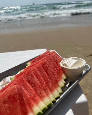 Renata Notni Instagram - La pura sabrosura 🍉✨