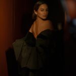 Jennylyn Mercado Instagram – Sometimes in heels, sometimes in dresses…
#gmagalanight
Gown: @anthonyramirez_official @tomford
Jewelry: @loverocksjewelry
Minaudiere: @blingandcoph
Mua: @janellcapuchino
Hair: @bianca_anne_vergara17
Suit: @rubrinas @tomford @ysl
Style: #styledbyajalberto @ianvinarao
Special thanks to Bessie @jankristofferenriquez