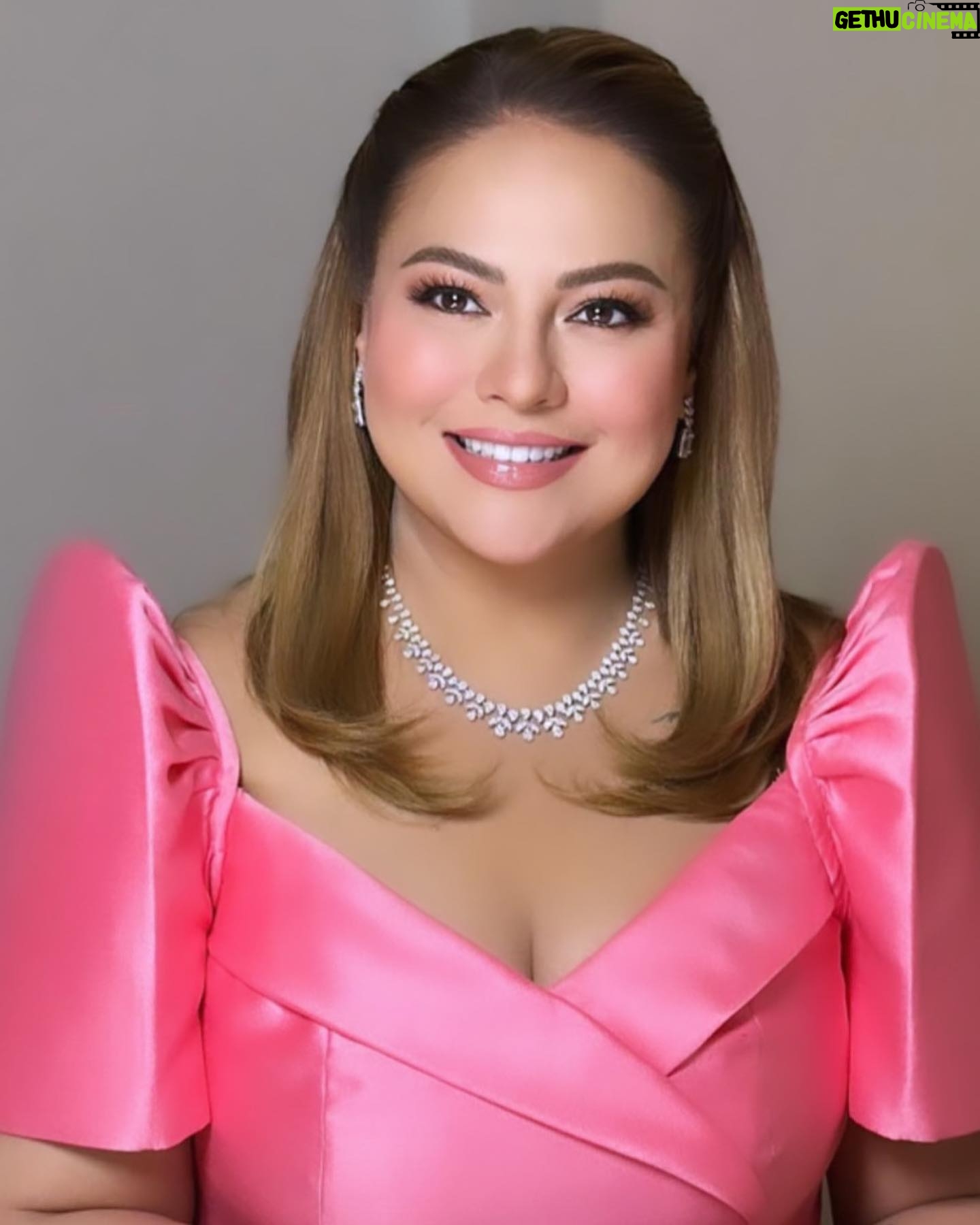 Karla Estrada - 20.8K Likes - Mahalin natin Ang ating Bayan.🇵🇭
#SONA2023