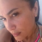 Hend Sabry Instagram - It’s a RAW SUMMER 🦀☀️🌊
If you had to summarize your summer in ONE word , what would it be ?
ما هي الكلمة التي يمكن ان تلخص صيفكم حتى الآن؟