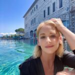 Sarah Michelle Gellar Instagram – When planning a trip to Italy- it really helps to have have a good friend that lives there. Thank you @gildakoralflora for introducing me to @termedisaturnia in southern Tuscany. I haven’t even made it to the amazing spa yet, because I haven’t managed to move from the Thermal Baths (that date back to the 15 century) #heaven