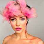 Merve Boluğur Instagram -