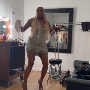 NeNe Leakes Instagram - Swipe to see why bitches stay mad😂😂😂😂
BLING BLING BLING BITCHES IS MADDDDDDDDDDDDDDD
@bia