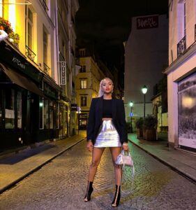 LeToya Luckett Instagram - ✨PARIS✨

“Love Me” 

@babylone_bis pamluckett