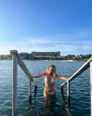 Ludwika Paleta Instagram - En el mar la vida es más sabrosa. ¿ sí o no?  y en este lugar más @nizucresort  GRACIAS @lch.luxurytravel , tus recomendaciones son las mejores.