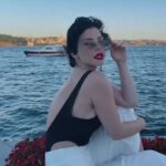 Merve Boluğur Instagram - 🔪🐒👅